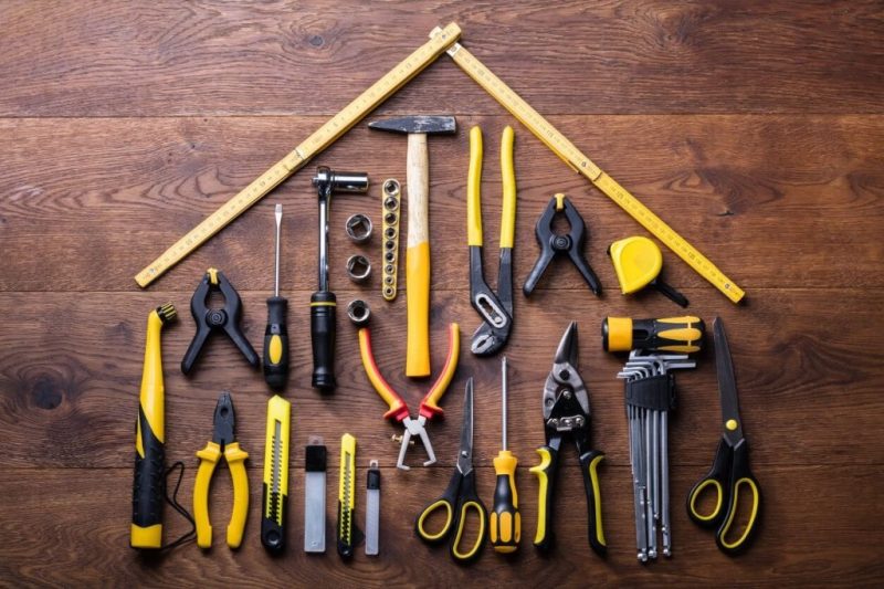 hand tools safety toolbox talk