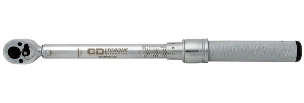 How do you use a torque wrench step by step