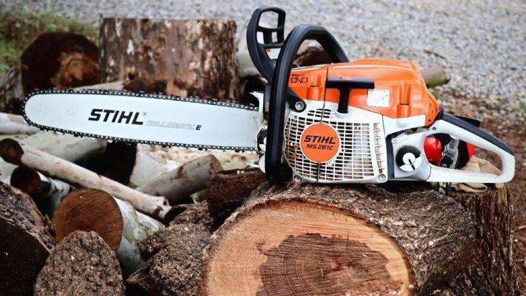 How big of a bar can you put on a STIHL 261