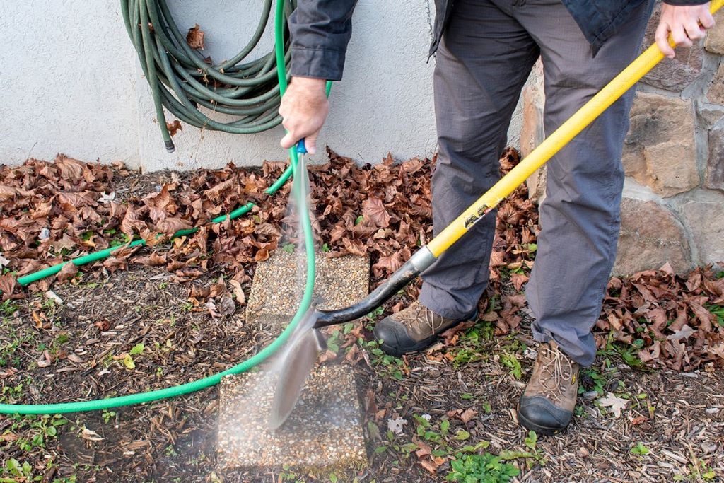 Tips For Cleaning Your Gardening Tools