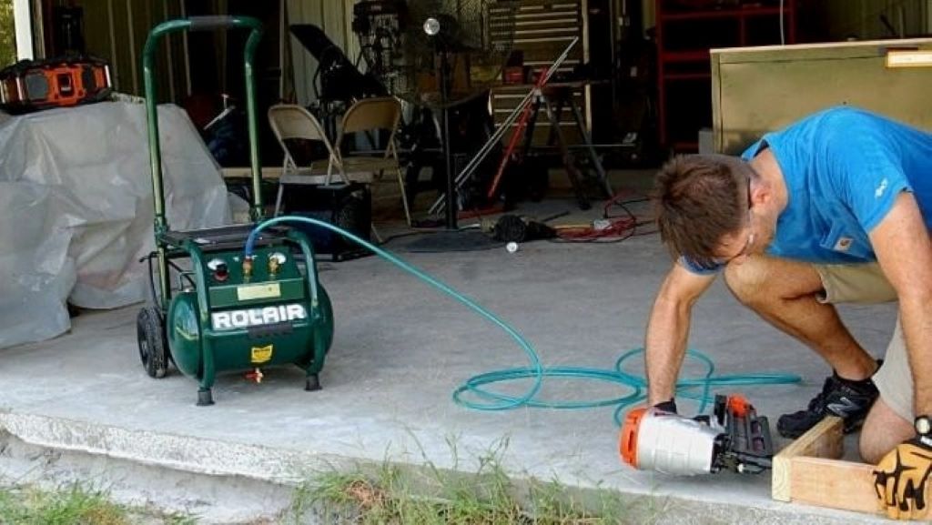 Selecting Air Compressors for Nail Guns