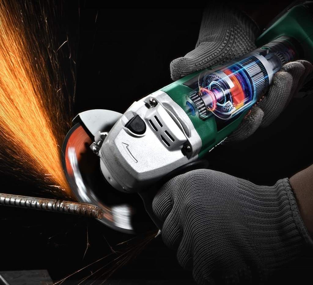 Battery-powered KIMO 4-1/2 inch grinder for metal and wood projects