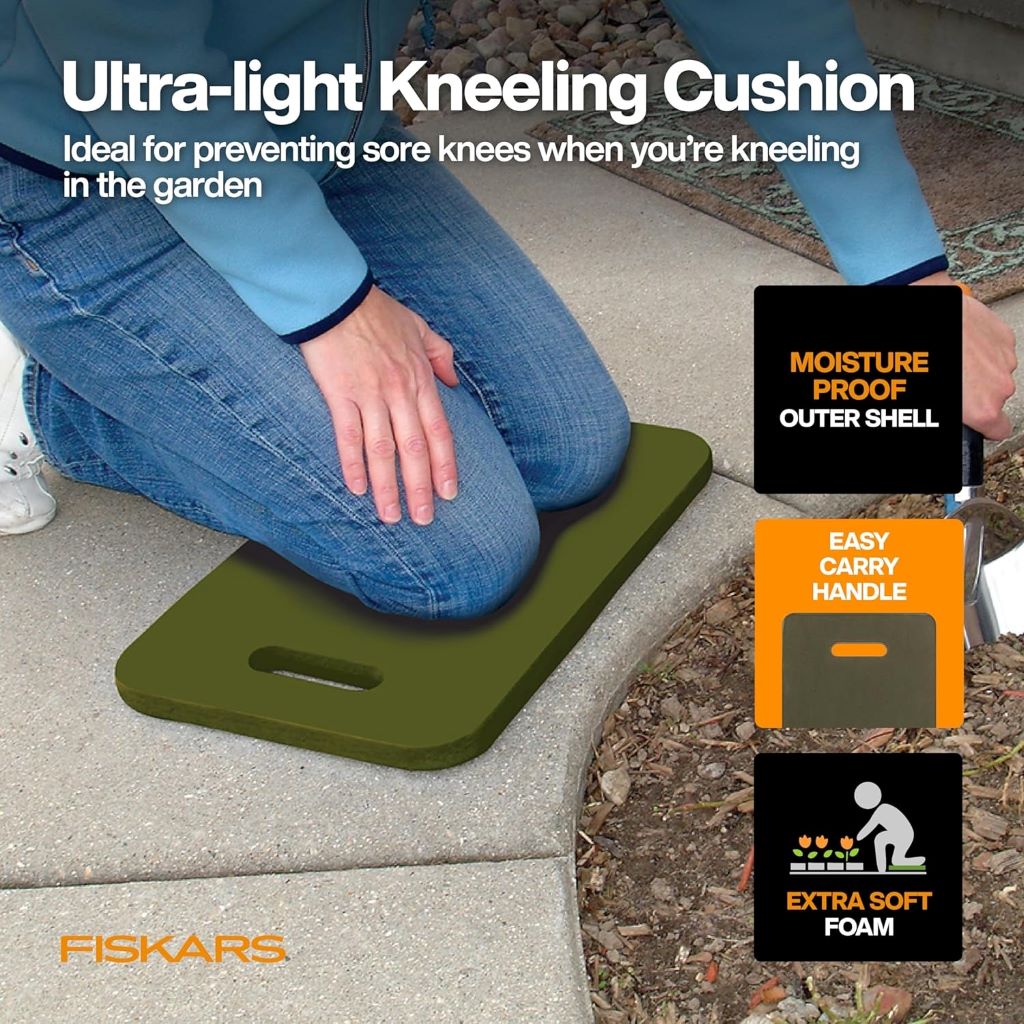 Complete Fiskars gardening gift set for flowers with essential tools and accessories