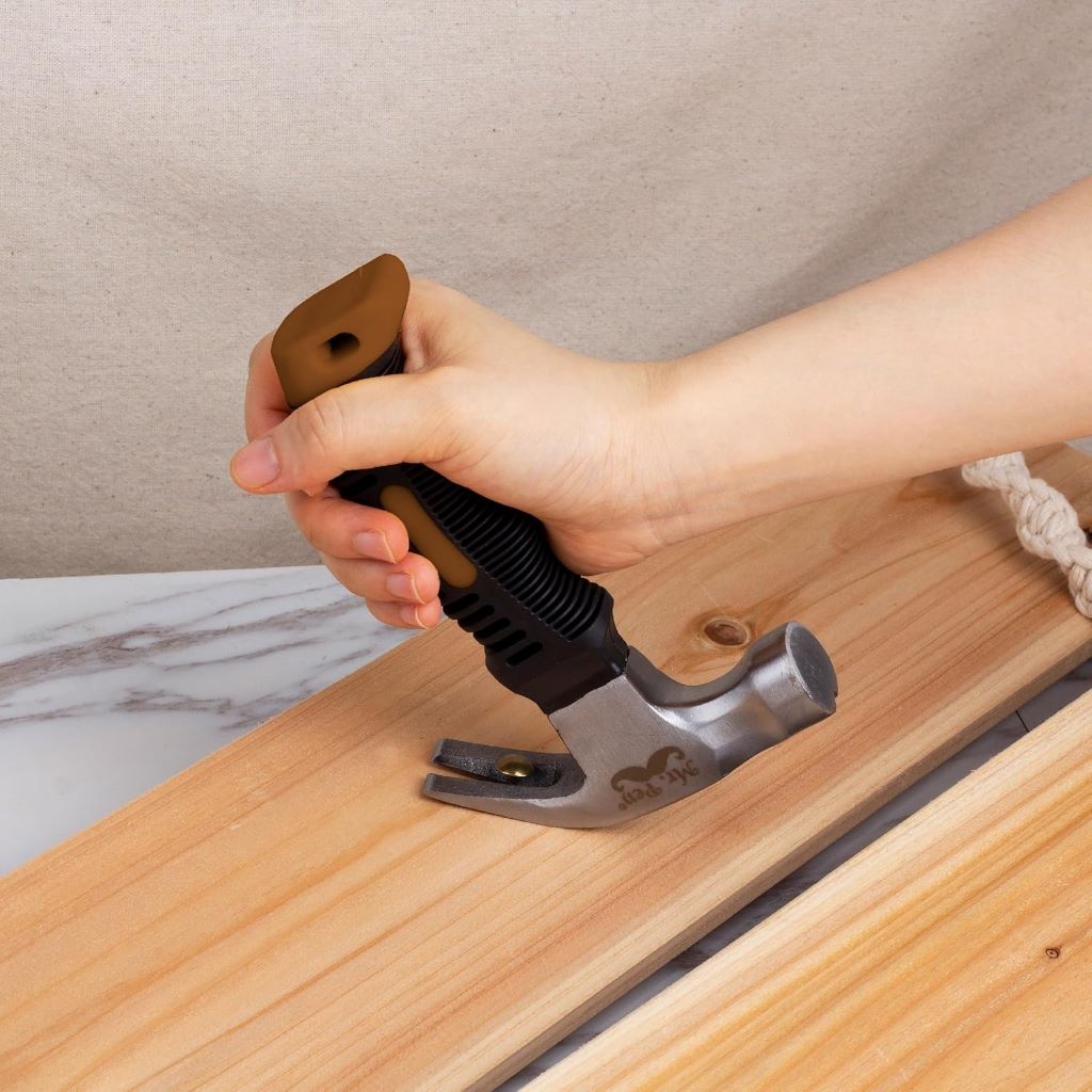 Lightweight Mr. Pen camping hammer – small nail hammer for camping, DIY, and travel.