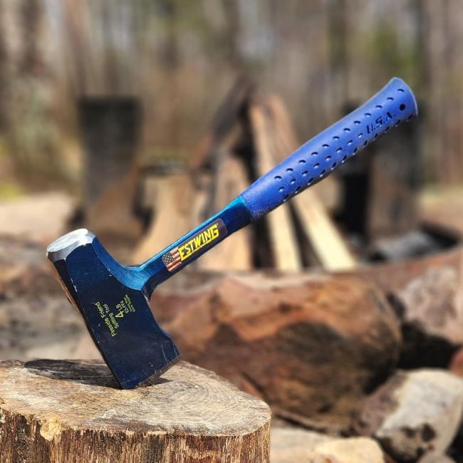 ESTWING Fireside Friend compact splitting maul for firewood preparation