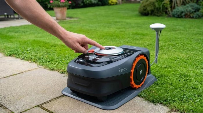 Segway Navimow i110N charging at docking station