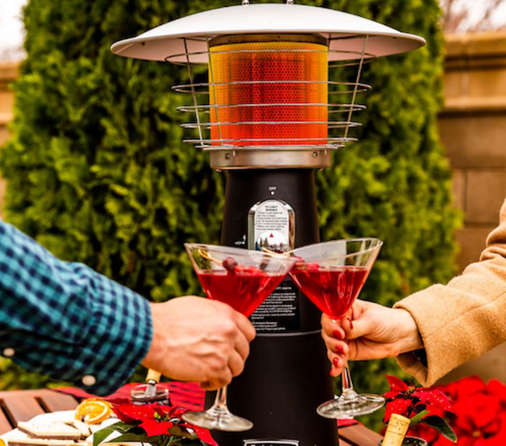 Connecting propane regulator hose to Cuisinart tabletop patio heater
