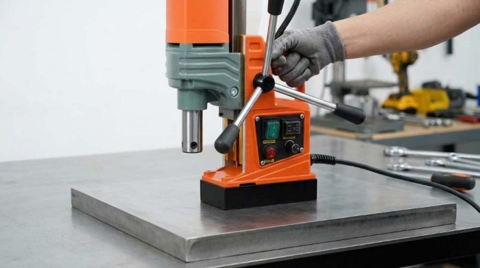 Tightening Weldon shank grub screws on Vevor 1450W mag drill arbor